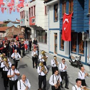 Cumhuriyet Bayramı, Mudanyada coşkuyla kutlandı