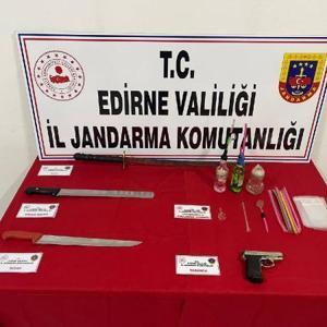 Edirne’de 2 evde silah ele geçirildi; 2 gözaltı