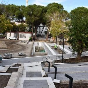 Soma 13 Eylül Parkı yenileme çalışmalarında sona gelindi