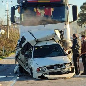 Hafriyat kamyonu kamyonete çarptı: 1 yaralı
