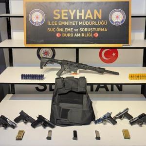 Adanada bir evden 6 tabanca çıktı, 3 kişi gözaltında