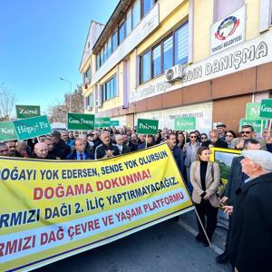 Tunceli Belediyesinin ağaç kesimi dilekçesine tepki yürüyüşü
