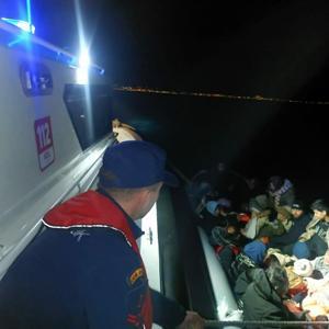 Kuşadasında 33 kaçak göçmen yakalandı
