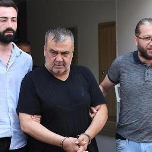 5 kişinin yaralandığı komşu kavgasında şarkıcı Metin Işık ve eşine beraat, oğluna müebbet istemi