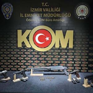 İzmirde silah kaçakçılarına operasyon: 3 gözaltı