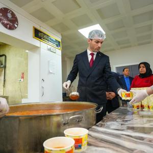 Erbaa Belediyesi aşevi her gün 1100 kişiye yemek ulaştırıyor