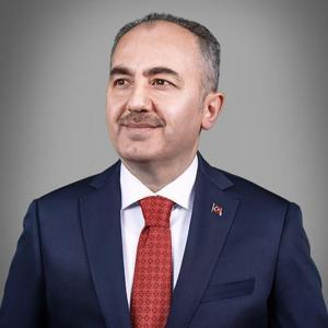 Rize’de ipi AK Parti’li Metin göğüsledi; AK Parti 7, CHP 3, MHP 1 ilçeyi kazandı
