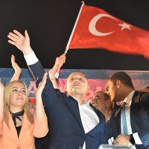 Kırıkkalede CHPli Önal başkan seçildi; 7 ilçeyi AK Parti, 1 ilçeyi MHP kazandı