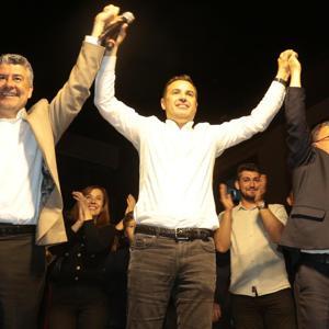 Balıkesir’de CHP’li Akın başkan seçildi; CHP 15, AK Parti 4, İYİ Parti 1 ilçede kazandı