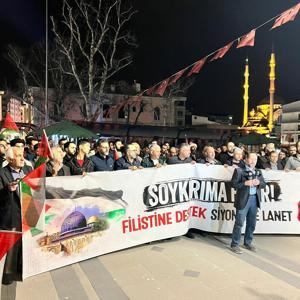 Elazığ’da teravih sonrası İsrail protestosu