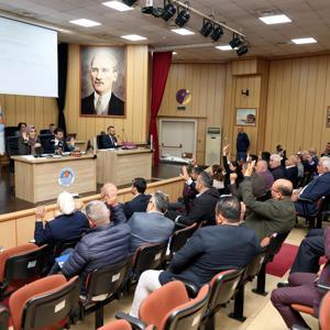 Akdeniz Belediyesi yeni dönem ilk meclis toplantısını gerçekleştirdi