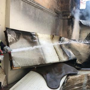 Nusaybin’de kafe deposunda yangın