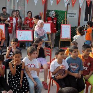 Türk Kızılay, 23 Nisanı Hatayda depremzede çocuklarla kutladı