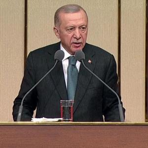 Cumhurbaşkanı Erdoğan: 1 Mayıs için dayatmaları masum bulmuyoruz, Taksim mitinge uygun değil