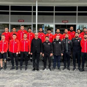 AK Partili Milletvekili Ahlatcı, Ampute Milli Futbol Takımı’nı ziyaret etti
