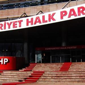 CHP’li belediyelerde torpil iddiası