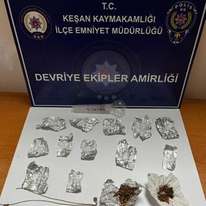 Edirne’de uyuşturucuyla yakalanan 4 şüpheliye gözaltı