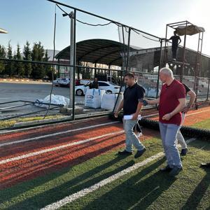 Osmaniye’de amatör spor tesislerinde bakım onarım çalışması