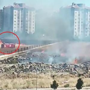 Diyarbakır’da hastanenin yanındaki arazide ot yangını