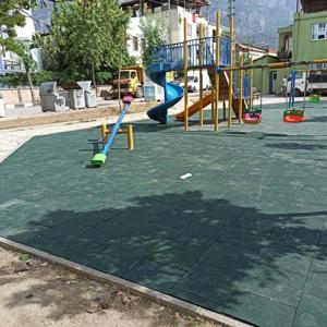 Şehzadelerde çocuk parkları yenileniyor