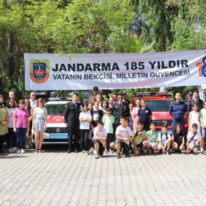 Jandarmadan çocuklara 185inci yıl hediyesi