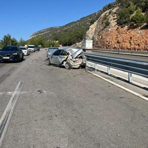 Antalyada kaza: 1 ölü, 2 yaralı