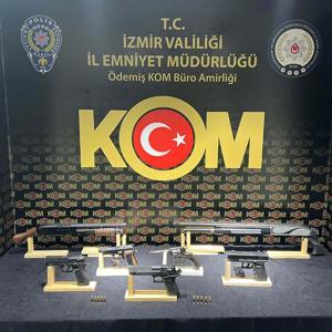 İzmirde silah kaçakçılığı operasyonu; 2 gözaltı