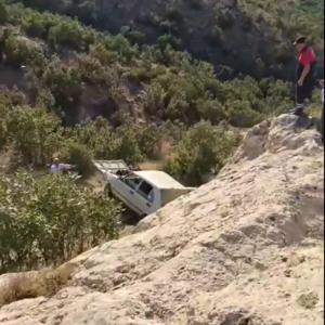 Mardinde takla atan otomobildeki 4 kişi yaralandı