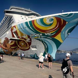 Bodruma denizden turist bereketi; 4 bin 424 yolcu geldi