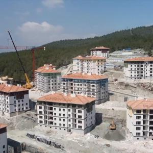 Bahçe’de 16 bloktan oluşan kalıcı konut projesinde kaba inşaatın yüzde 70’i tamamlandı