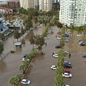 Aracında afetten oluşan değer kaybı için açtığı davadan tazminat çıktı