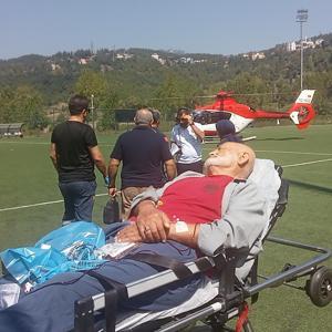 Mide kanaması geçiren hasta, ambulans helikopterle sevk edildi