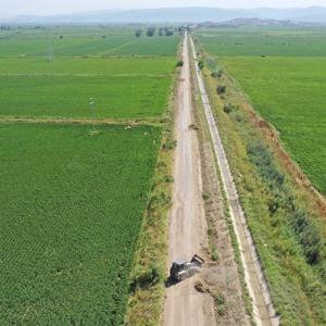 Aydında yol yapım çalışmaları sürüyor