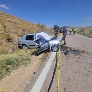 Ankarada otomobiller kafa kafaya çarpıştı: 2 kardeş öldü, 2 ağır yaralı