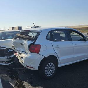 Mardin Nusaybin’de otomobiller çarpıştı: 3 yaralı