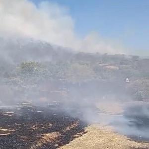 Elazığda örtü yangını 4 saatte söndürüldü