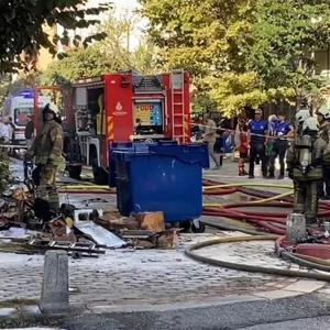 İstanbul - Gaziosmanpaşa’da zincir marketin deposu küle döndü