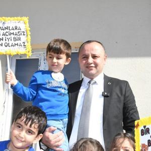 Belediye Başkanı Sevindi: Hayvan sevgisi çocuk yaşta aşılanmalı