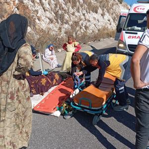 Kontrolden çıkan minibüs devrildi: 1 yaralı