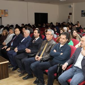 Tokat’ta “Asım’ın İzleri ve Mehmet Akif’in Edebiyata Katkıları” konferansı düzenlendi