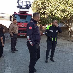 Evde çıkan yangında muhabbet kuşları ölen Cemre gözyaşlarına boğuldu