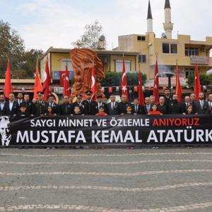 Gazipaşada 10 Kasım töreni