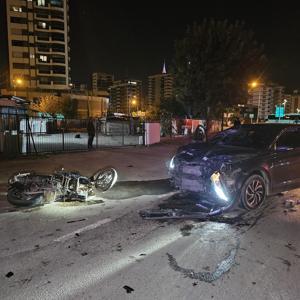 Otomobille çarpışan motosikletin sürücüsü öldü