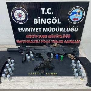 Bingöl’de silah ve uyuşturucu ele geçirildi, 4 kişi yakalandı