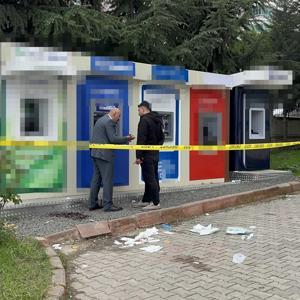 ATMde işlem yaparken boynundan tabancayla vuruldu