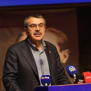 Bakan Tekin: Kürtçe kurslarının, seçmeli Kürtçe dersinin önünü açtık