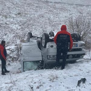 Ilgar Dağı Geçidinde 2 otomobil çarpıştı; 8 yaralı