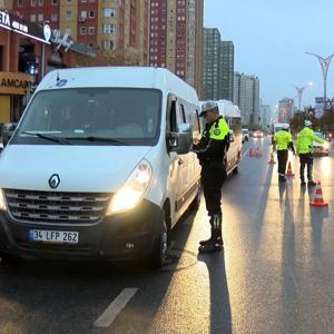 İstanbul- Ataşehirde ara tatilin ardından okul servislerine denetim