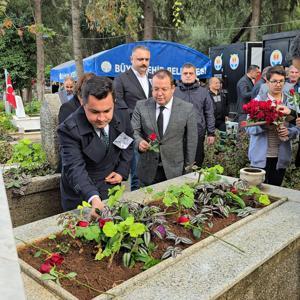 Şehit Kaymakam Saim Beye mezarı başında anma