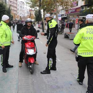 Trafiğe kapalı caddede motosiklet ve elektrikli bisikletle gezenlere ceza